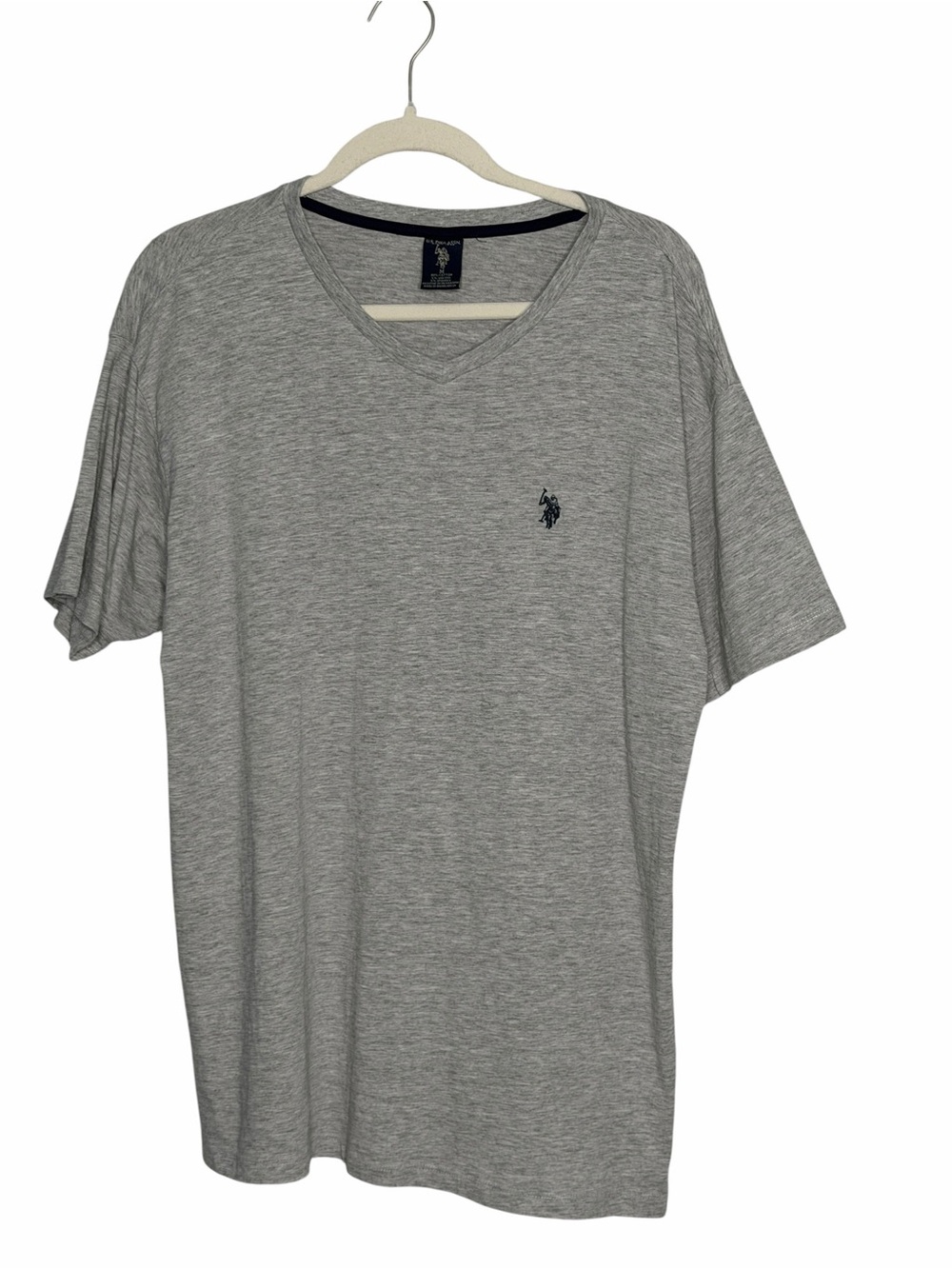 U.S. Polo Assn. V-Neck Tee Men Size M‎ Gray Good Short Sleeve Embroidered Logo